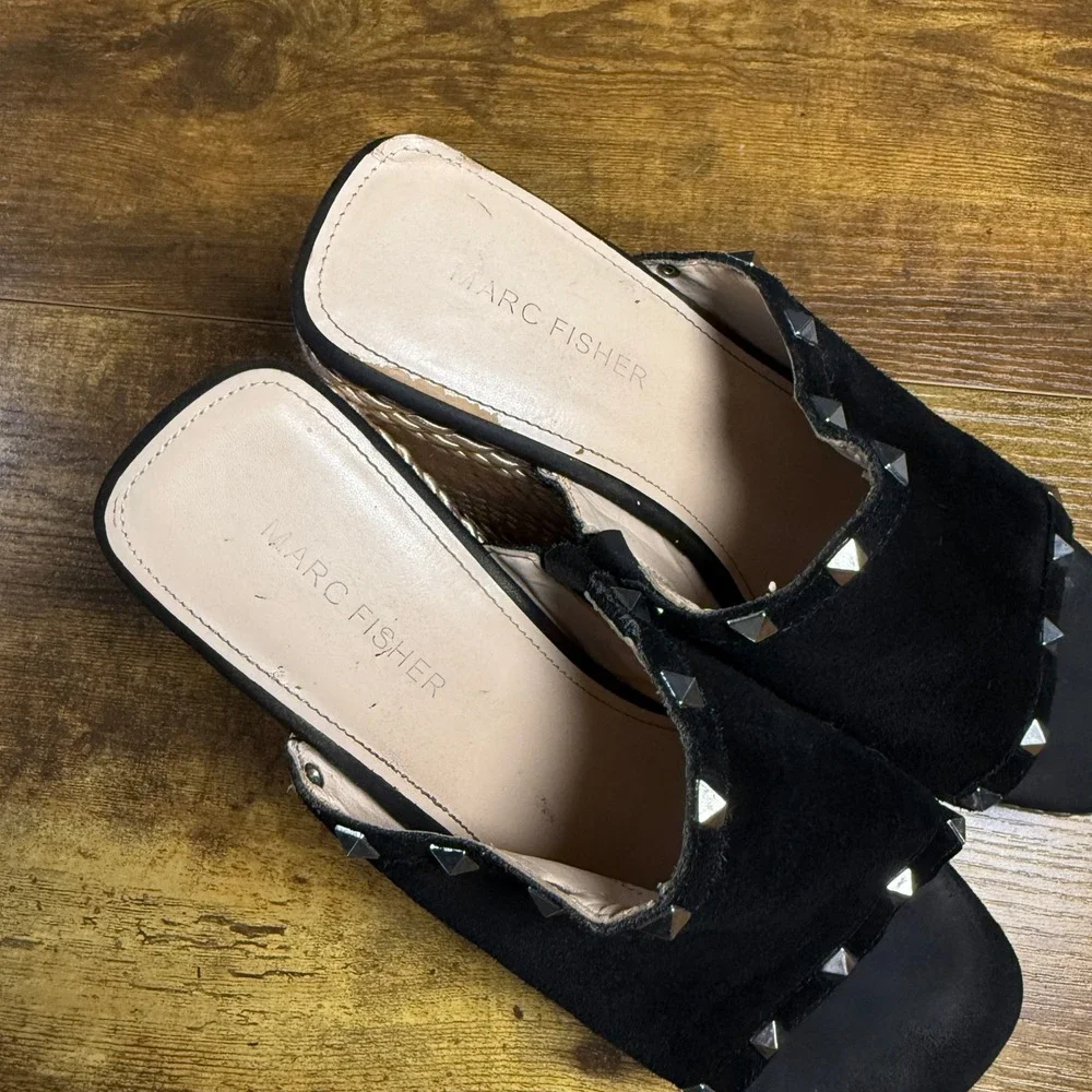 Marc Fisher Zyme 2 Black Suede Studded Wedge Sandals‎ Womens 8.5M